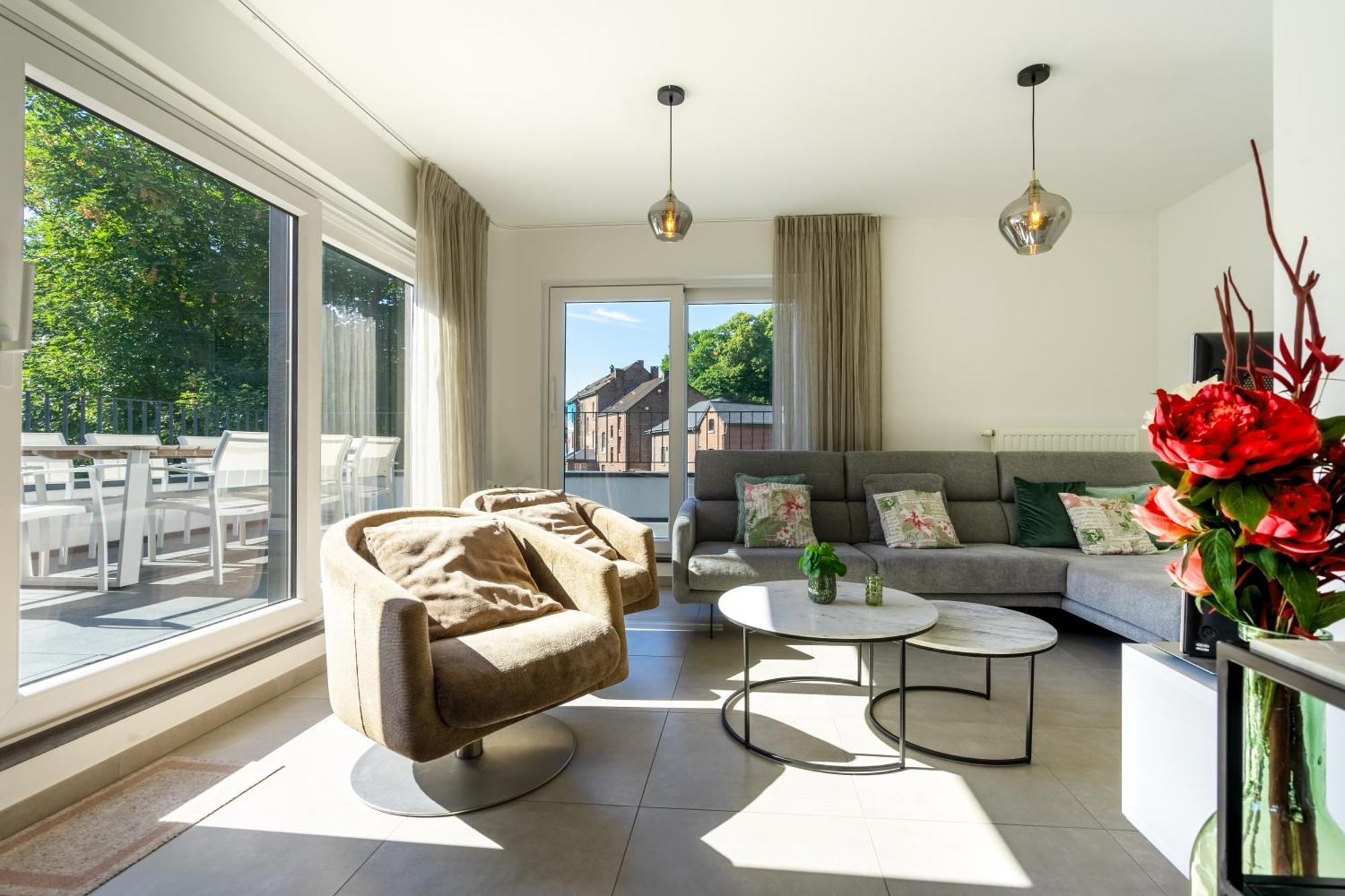 Cedrien Terrace Apartment Ла-Рош-ан-Арден Экстерьер фото